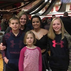 Meet your Posher, Candice